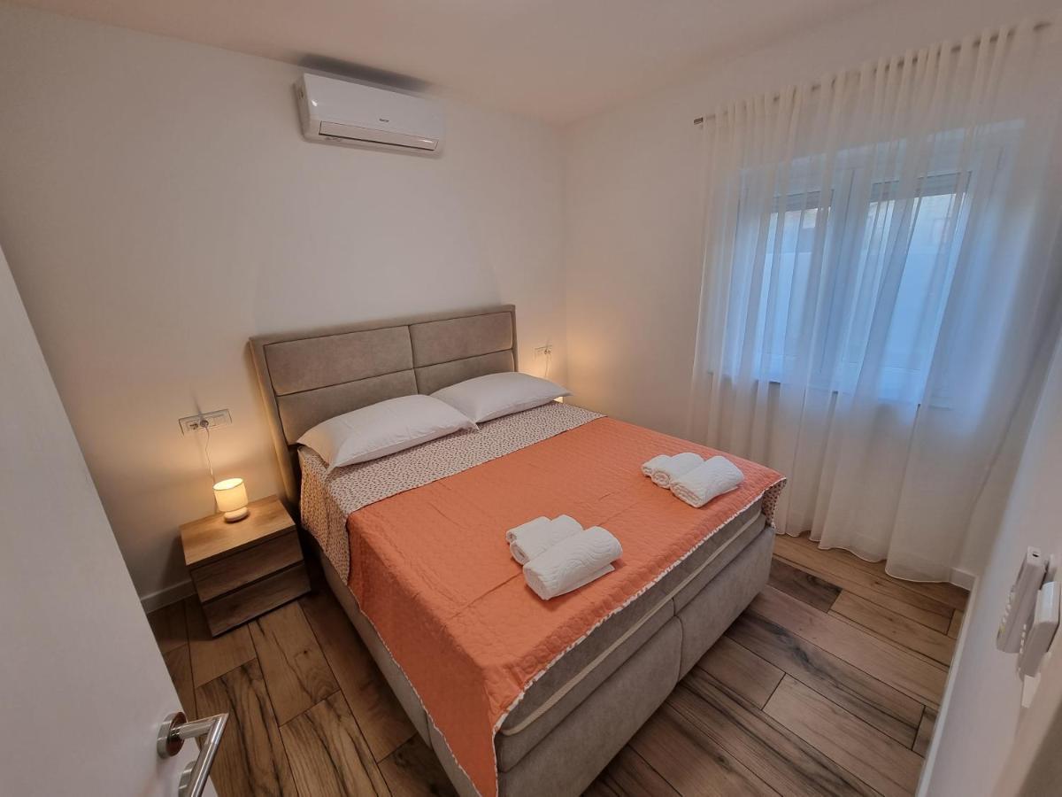 Apartman Lovre Zadar Exteriör bild